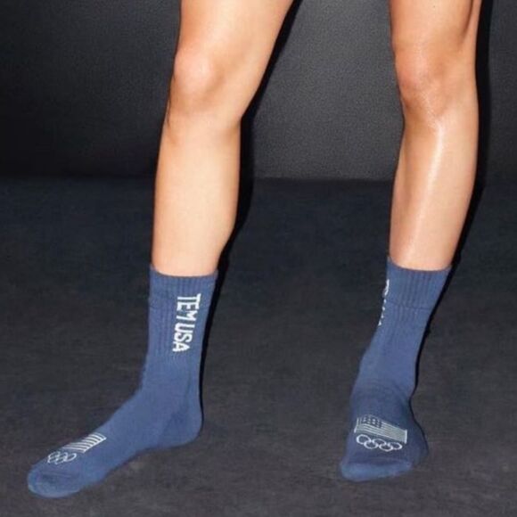 SKIMS 2 Pairs USA Olympic Flag Navy Blue Crew Socks NWT - Picture 10 of 15